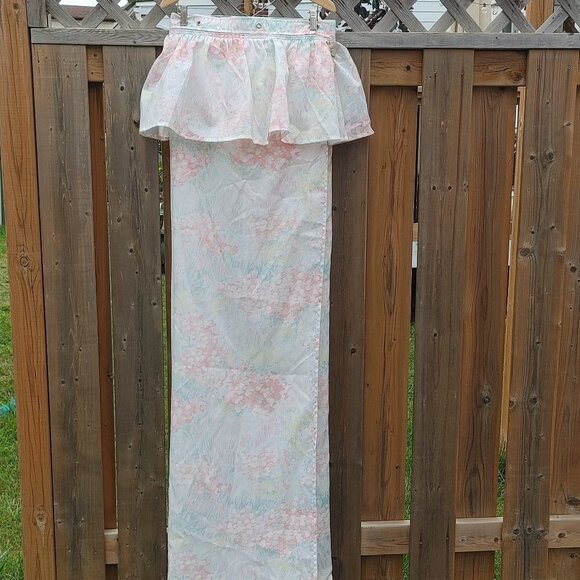 LOVELY VINTAGE Ruffle Shower Curtain City Squire Pastel Shower Curtain Soft Pink - Picture 2 of 16